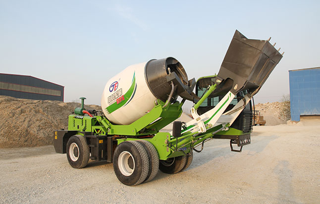 <b>攪拌車變速箱的使用應(yīng)該注意什么？</b>