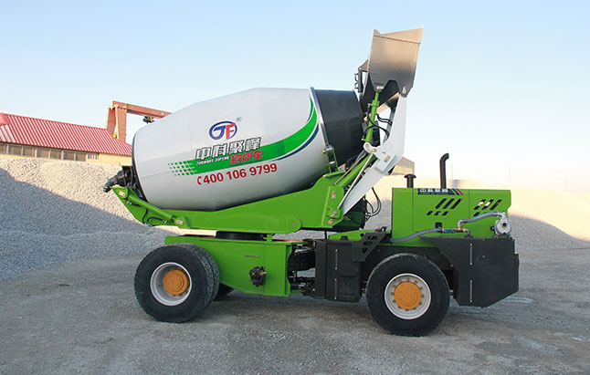 <b>攪拌車全鋼絲胎和半鋼絲胎使用中有什么區(qū)別？</b>