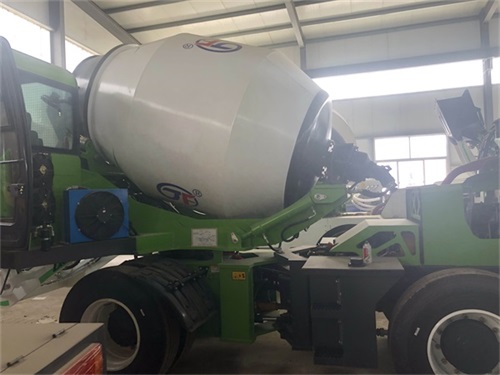 <b>如何處理混凝土自動上料攪拌車進料堵塞呢</b>