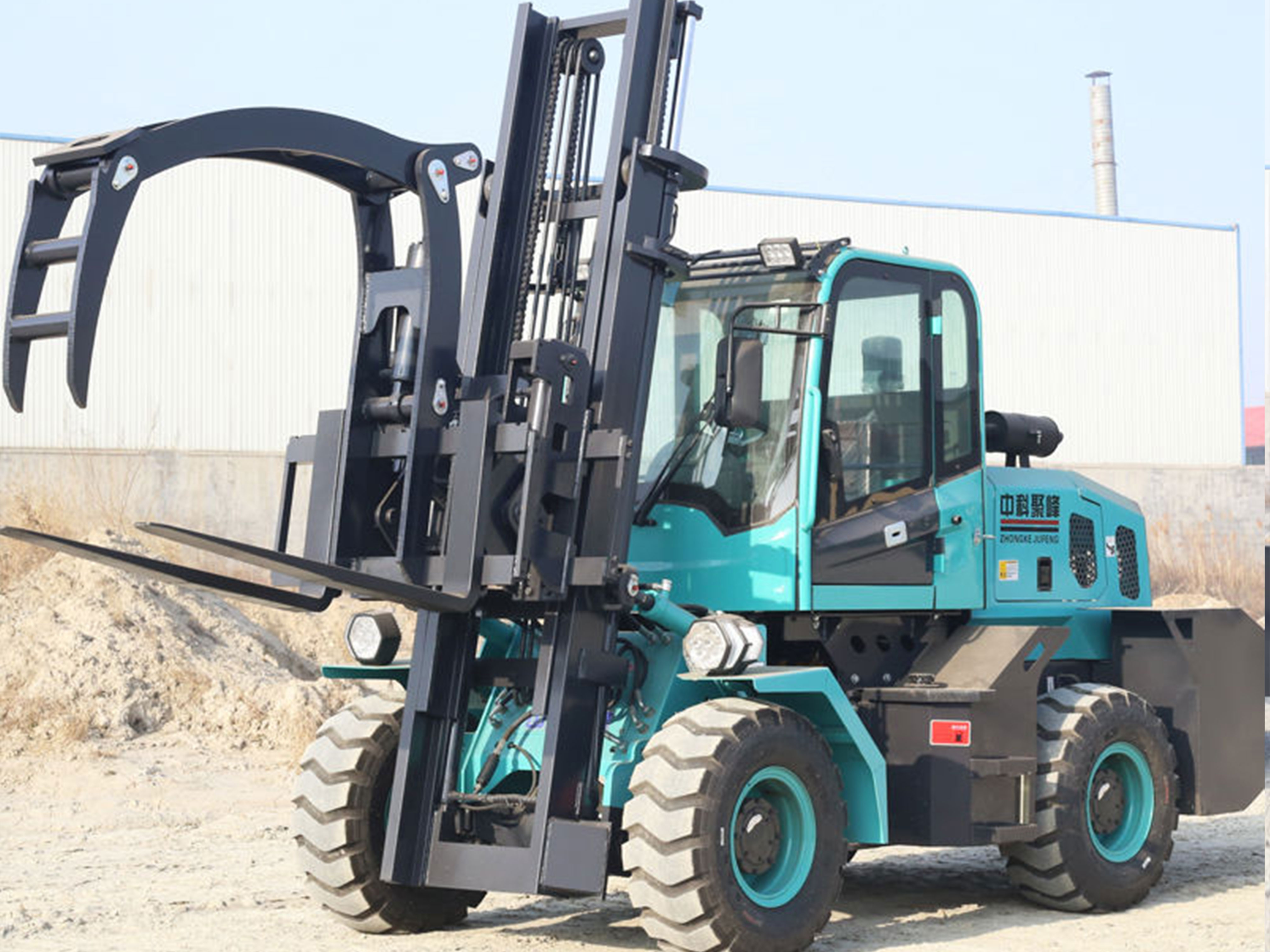 四驅(qū)越野叉車(chē)C版